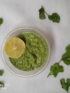 ગ્રીન ચટણી (green chutney recipe in gujarati) રેસીપી મુખ્ય ફોટો