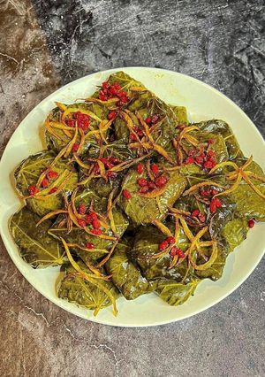 عکسی از دستور دلمه برگ مو