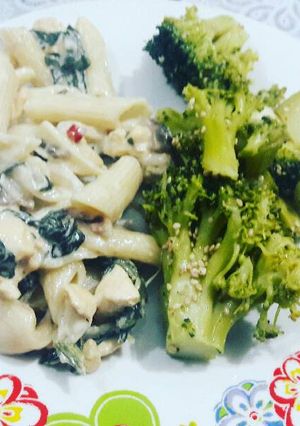 Una foto de Pasta cremosa al tequila