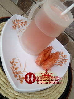 A picture of Grape fruit juice.