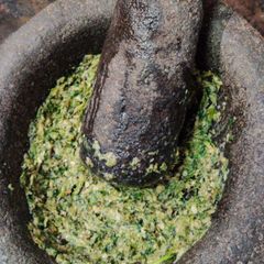 A picture of Green chillies garlic coriander thecha.