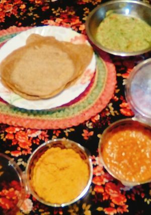 Una foto de Dos salsas diferentes para tacos!! 👌