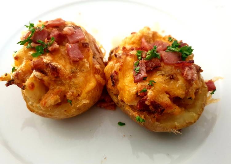 How to Prepare Quick Bacon Cheesy Spuddies