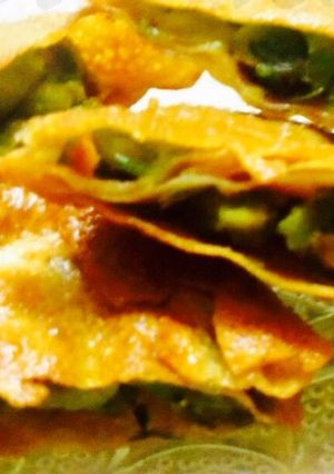 A picture of Peas stuffed papad envolep.