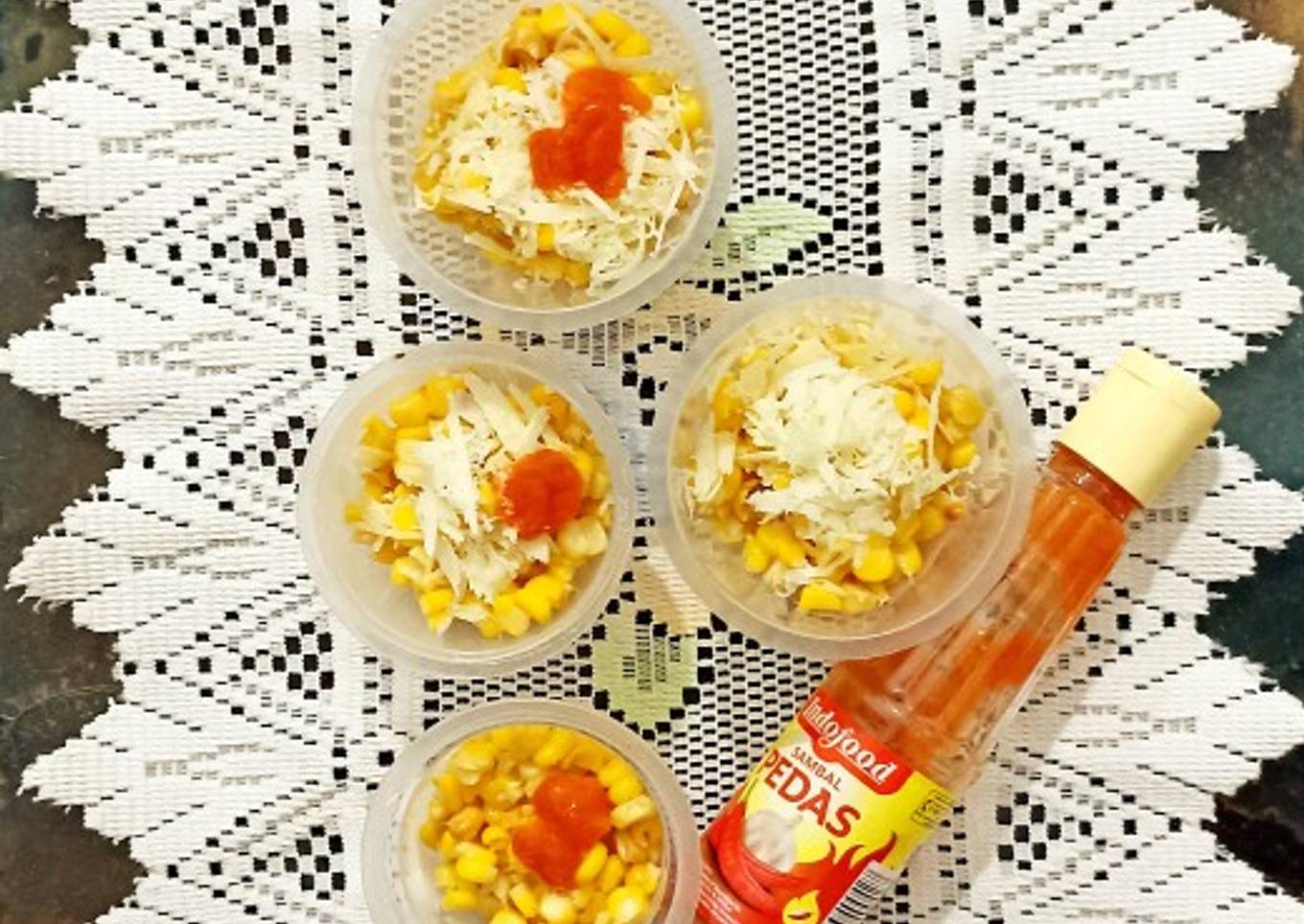 Jasuke (jagung susu keju)