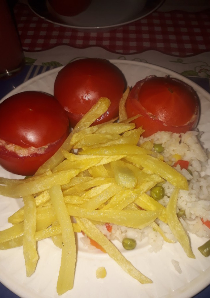Una foto de Tomates Rellenos 🍅