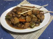 Una foto de pollo con almendras chino