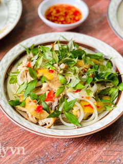 Hình của món Gỏi Gà Xé Phay.