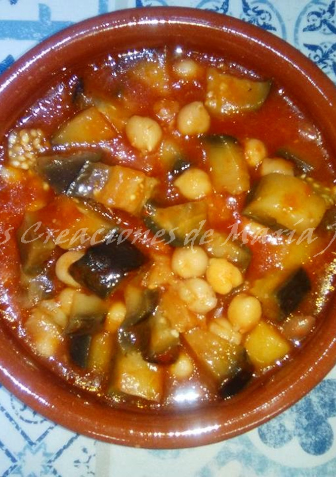 Una foto de Receta libanesa, garbanzos y berenjenas
