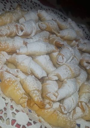 O poză a rețetei Cornulețe cu rahat.