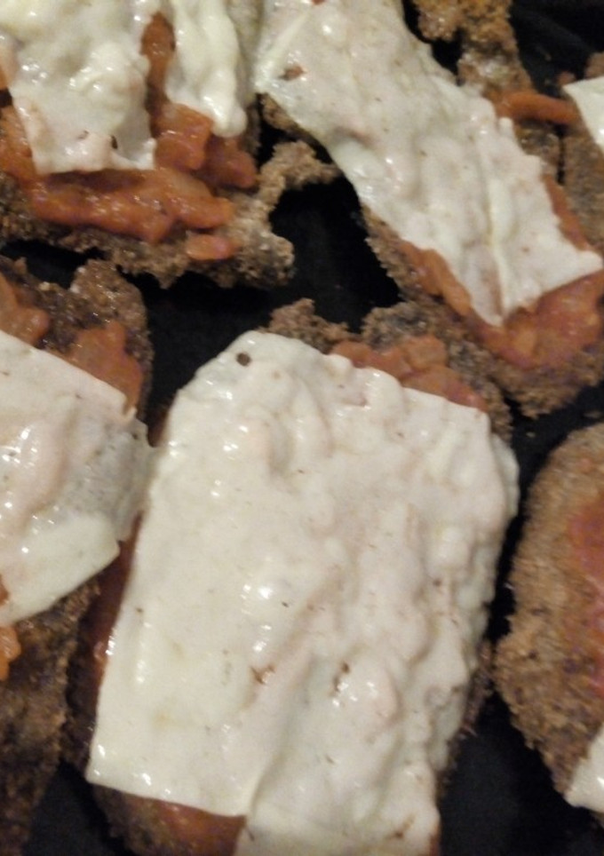 Una foto de Milanesa napolitana a mí manera con puré de papas