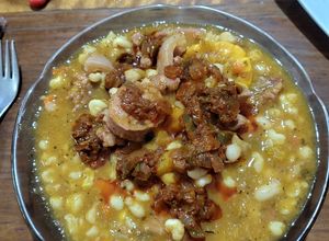 Una foto de Locro a mi manera