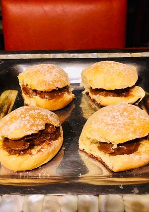 Una foto de Miguelitos rellenos con dulce de leche