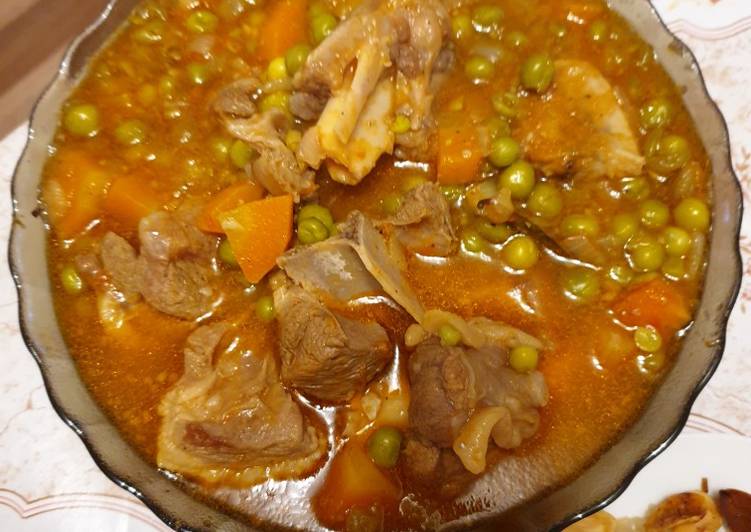 Green peas with meat