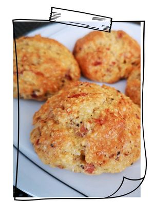 Una foto de Pancitos de Harina de Almendras y queso parmesano