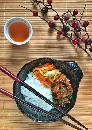 Foto resep Chicken rice bowl, siap dalam 20 menit