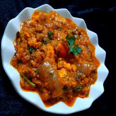 A picture of Paneer tikka masala.