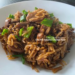 A picture of One Pot Sesame Chicken Rice.