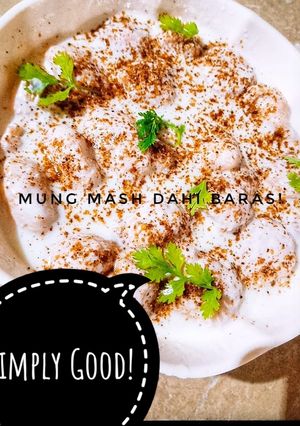 A picture of Mung Mash Dahi Bhallas!.
