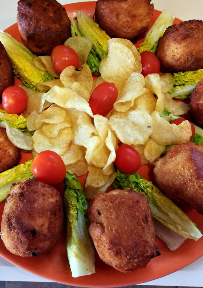 Una foto de Croquetas gigantes