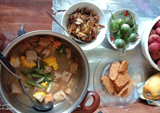 Sayur asem oncom