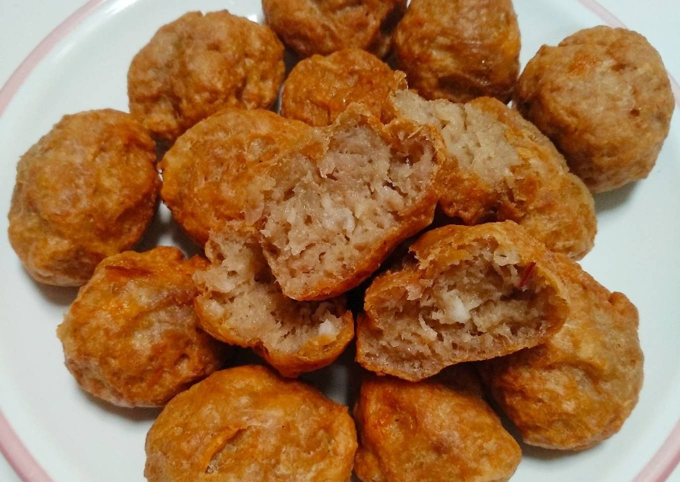 Bakso goreng babi