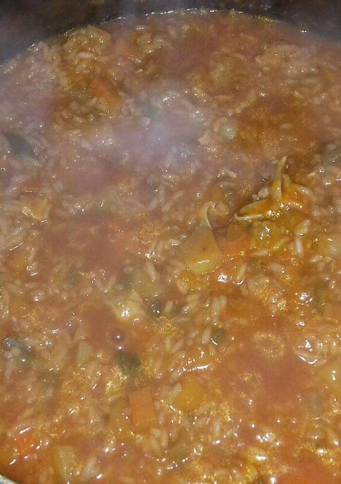 Una foto de Guiso de arroz con pollo
