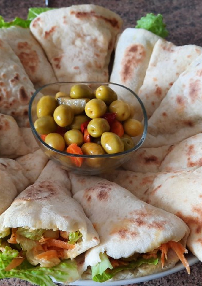 Una foto de Pan de sartén/ mini batbot relleno/ receta de ramadán