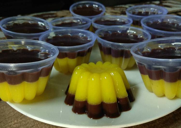 Cara menyiapkan Puding jagung coklat  yang Bisa Manjain Lidah