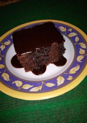 صورة لوصفة كيك بصوص الشوكولاته