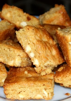 A picture of White Chocolate Blondies.