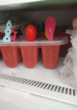 Una foto de Helados de frutilla sencillos