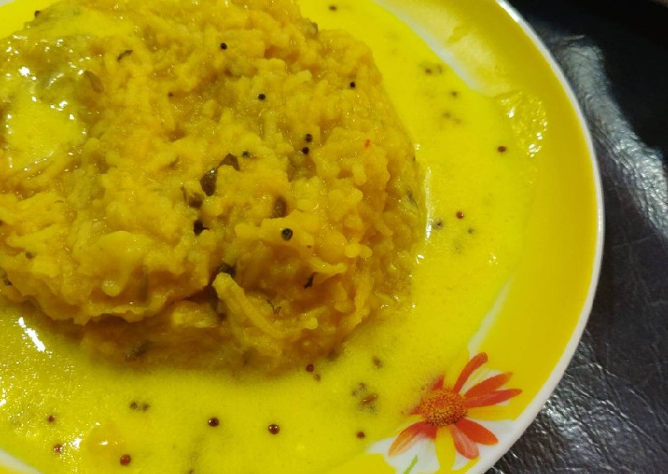 Gujarat Kadi and khichadi