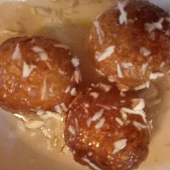 Bread rasgulla A picture of Bread rasgulla.
