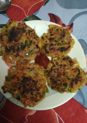 A picture of Semolina tikki.