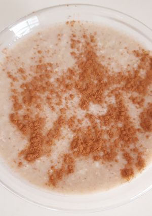 Una foto de Batido saludable plátano, manzana, avena con Chefbot touch IKOHS