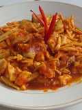 Ayam suwir bumbu merah