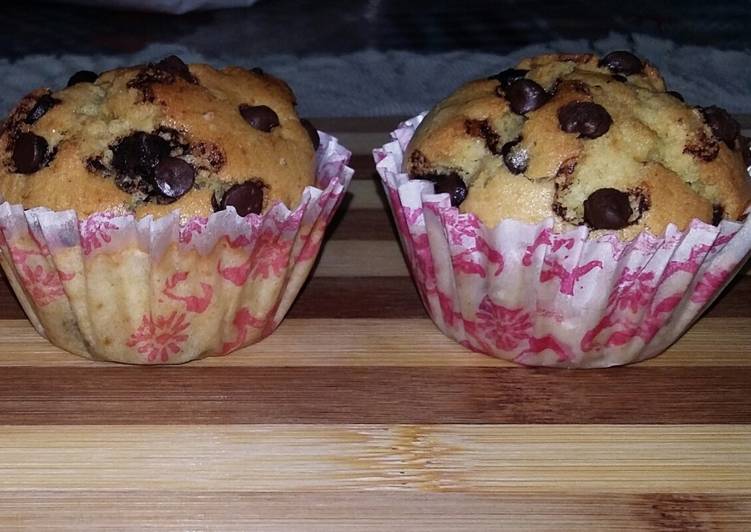 Steps to Prepare Quick Vanilla chocolate chip muffin with part wheat flour