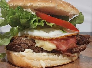 Una foto de Sándwich Chivito