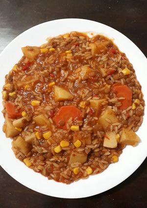 Una foto de Guiso de arroz apto para vegetarianos y veganos