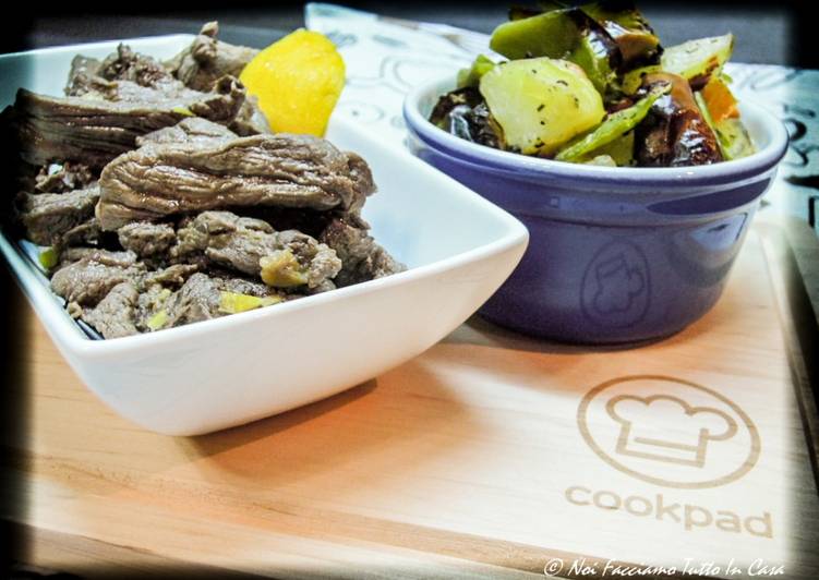 Straccetti di cavallo con contorno di Patate e Peperoni al forno