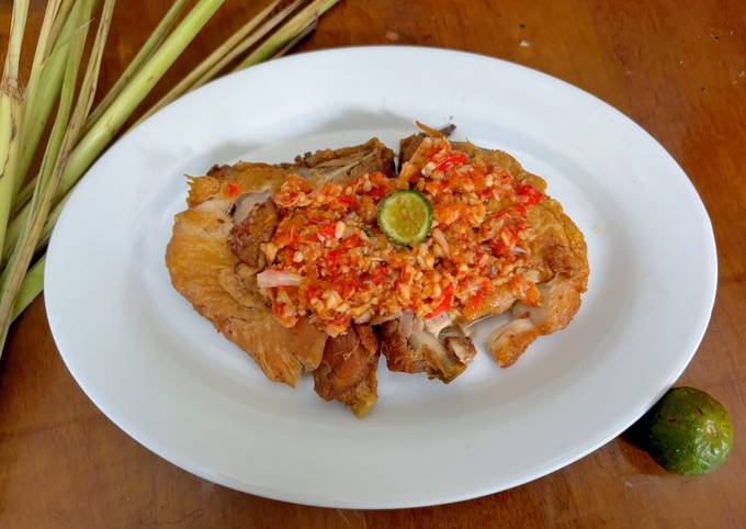 Resep Ayam Geprek Sambal Korek Oleh Ira Pramesti Cookpad