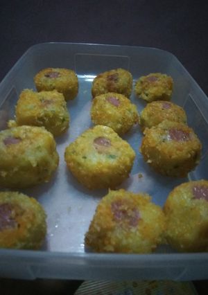 Foto resep Sausage in Potato Land
