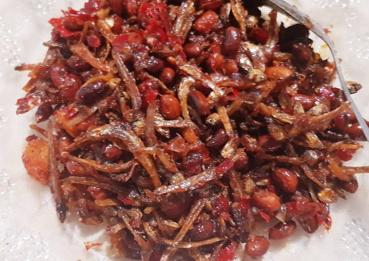 Teri Kacang Asam Manis