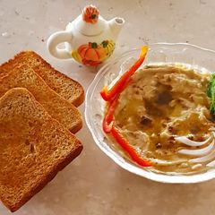 A picture of Basil Hummus.