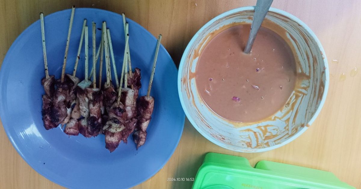 Sate ayam bumbu kacang