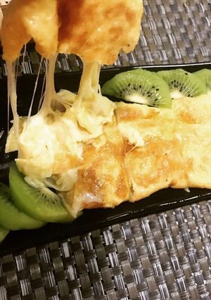 รูปของ ไข่เจียวยัดไส้ชีสสสส😁🧀🧀