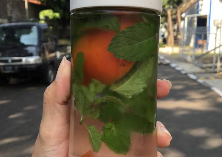 Cara termudah untuk Tips EnakInfused Water - ToMint (Tomat vs Daun mint)