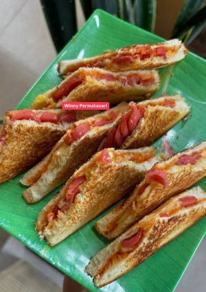 Foto resep Grilled Cheese Sausage Sandwich