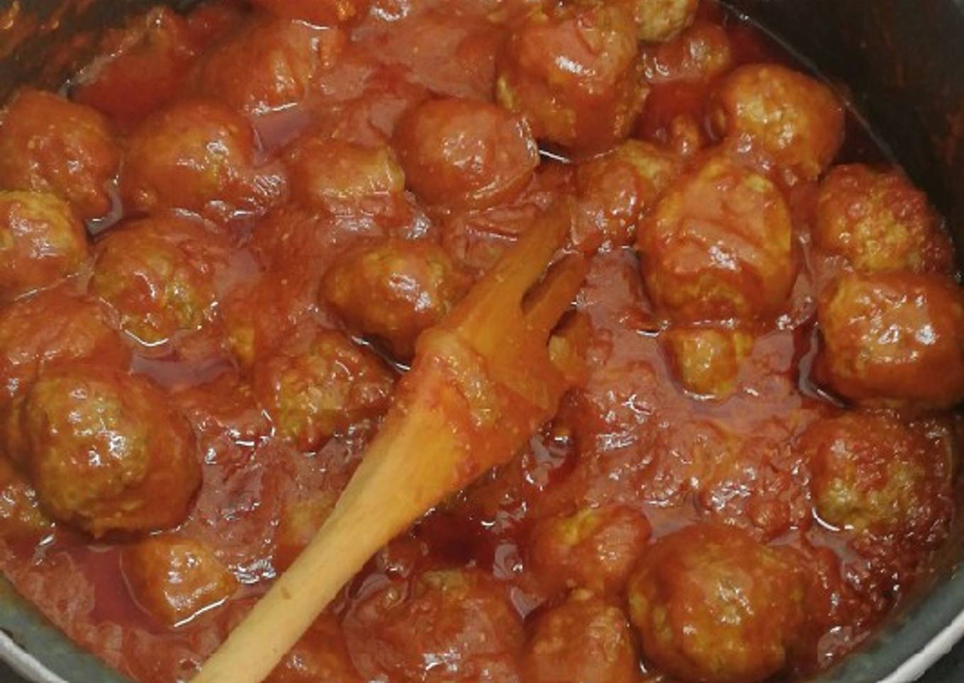 Albóndigas en salsa de tomate